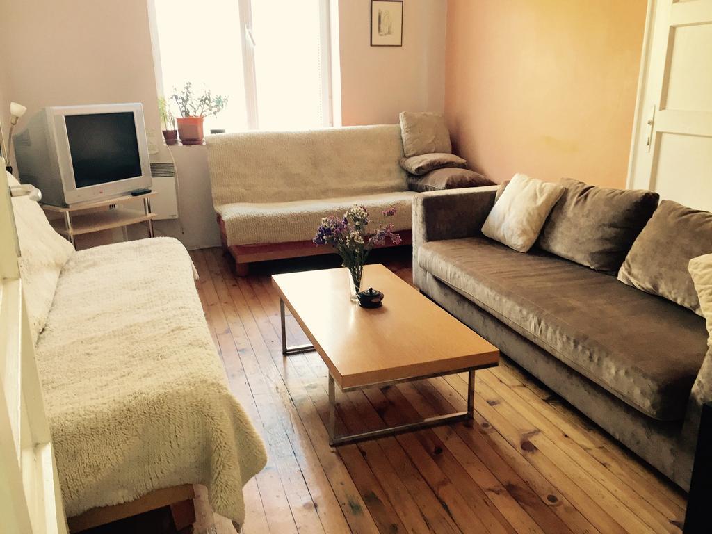Interhost Guest Rooms And Apartments Софія Екстер'єр фото
