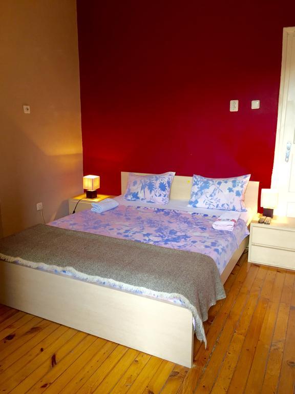 Interhost Guest Rooms And Apartments Софія Екстер'єр фото