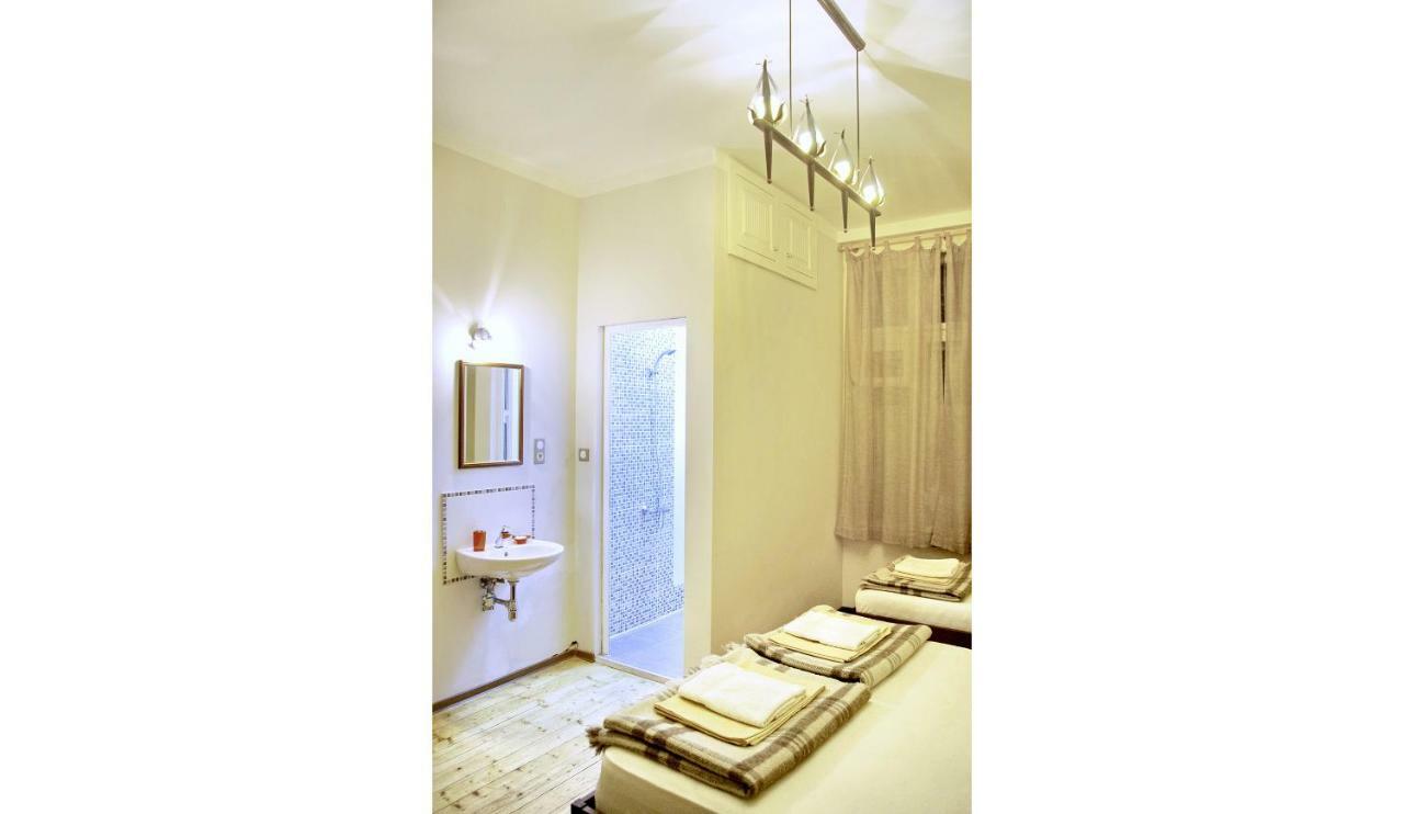 Interhost Guest Rooms And Apartments Софія Екстер'єр фото